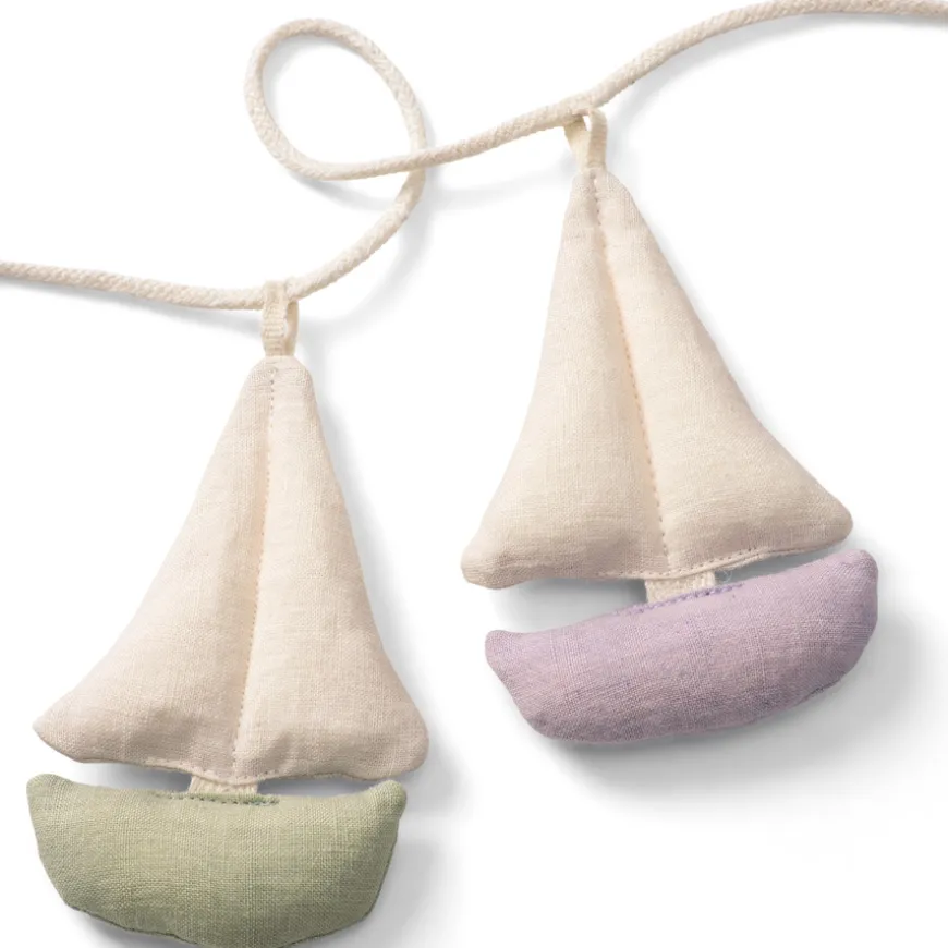 Dear April Cala Girlande Boats